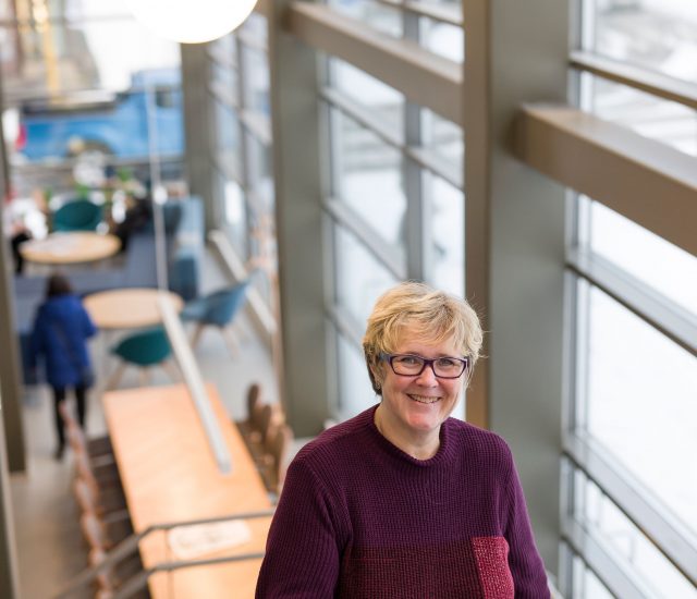 Om å håndtere mediene. Berit Borgen, biblioteksjef i Holmestrand.